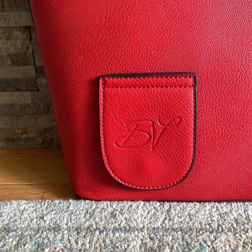 Red Purse - Picture 4 of 8